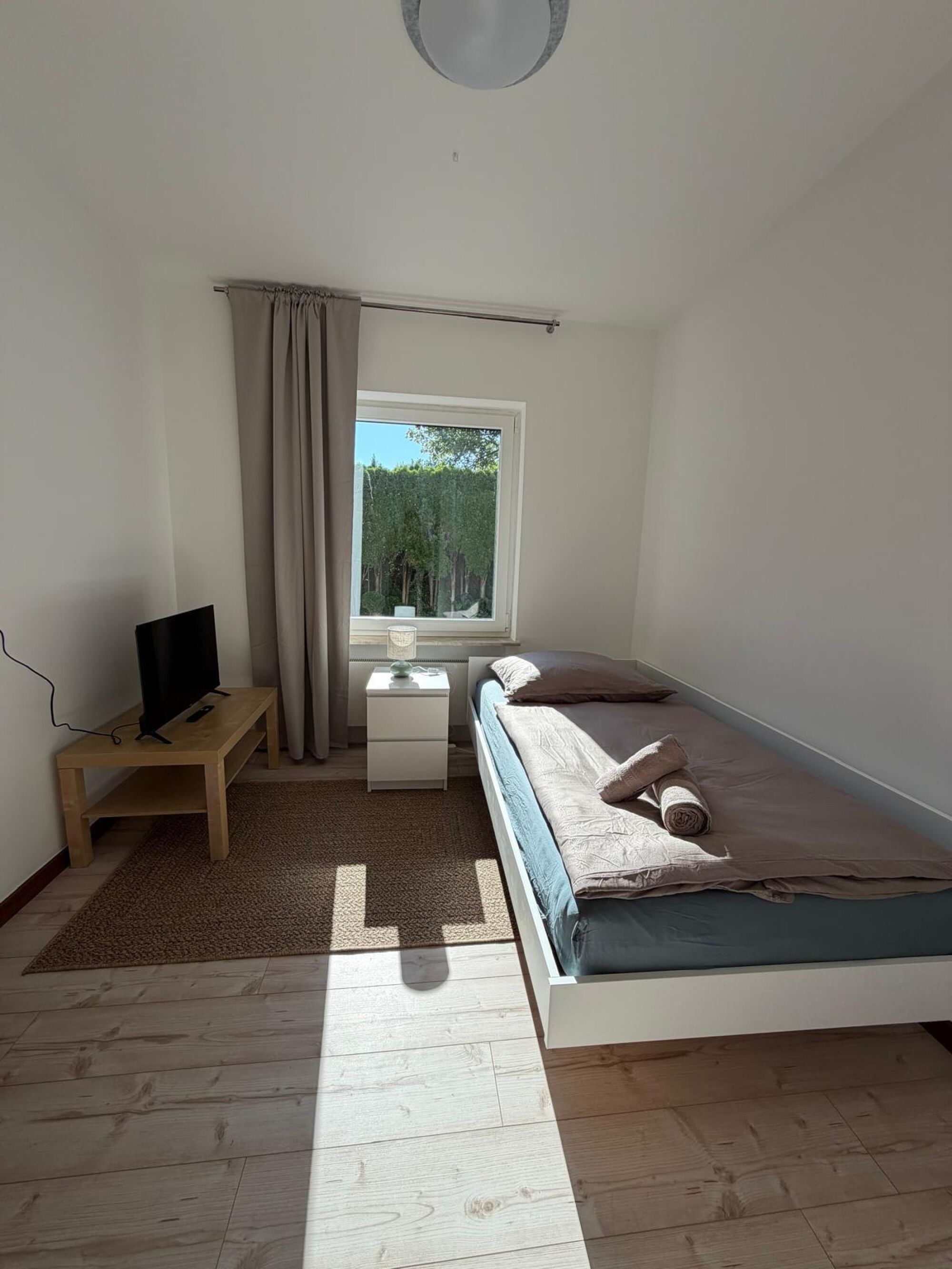 Schlafzimmer 1 (EG) Schlafzimmer 1 (EG)