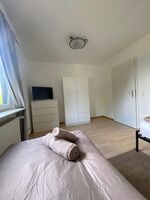 Schlafzimmer 4 (OG) Schlafzimmer 4 (OG)