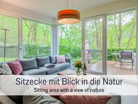 Sofa mit Blick in die Natur - Monteurzimmer in Alpirsbach Sofa mit Blick in die Natur - Monteurzimmer in Alpirsbach
