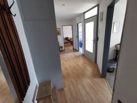 Flur mit Blick auf Schlaf-/Wohnraum 02 Flur mit Blick auf Schlaf-/Wohnraum 02