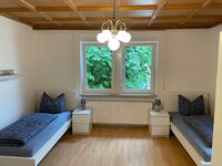Wohnung 2: Schlafzimmer Wohnung 2: Schlafzimmer
