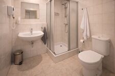 Top Lage, Top Preis: Mitarbeiterzimmer ab 16 Euro! Bild 3 Top Lage, Top Preis: Mitarbeiterzimmer ab 16 Euro! Bild 3