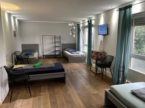 OhPardon! BLF: 3 Monteurwohnungen / Einzelbetten / Küche+Bad OhPardon! BLF: 3 Monteurwohnungen / Einzelbetten / Küche+Bad