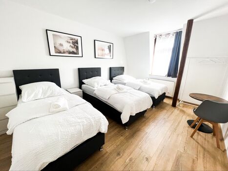 Krefeld House Deluxe Apartment - 15min to DUS & FREE Parking Bild 5 Krefeld House Deluxe Apartment - 15min to DUS & FREE Parking Bild 5
