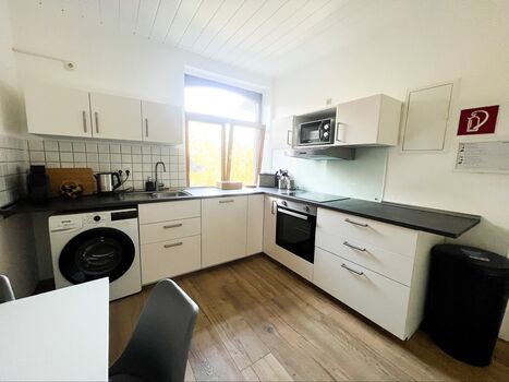 Krefeld House Deluxe Apartment - 15min to DUS & FREE Parking Bild 3 Krefeld House Deluxe Apartment - 15min to DUS & FREE Parking Bild 3
