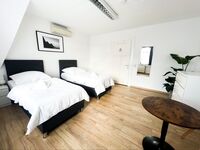 Krefeld House Deluxe Apartment - 15min to DUS & FREE Parking Zdjęcie 14 Krefeld House Deluxe Apartment - 15min to DUS & FREE Parking Zdjęcie 14