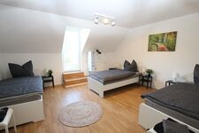 Schlafzimmer, 3 Einzelbetten WZ04 Schlafzimmer, 3 Einzelbetten WZ04