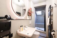 XZLLENZ: 6 Pers., Parken, S-Bahn, Küche, Bad, Smart-TV Bild 3 XZLLENZ: 6 Pers., Parken, S-Bahn, Küche, Bad, Smart-TV Bild 3
