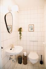 Badezimmer Apartment 2. OG Badezimmer Apartment 2. OG