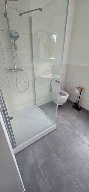 Kernsanierte 120-m²-Monteurwohnung in Herne | 2 Bäder · Smart-TV · Wasch Bild 4 Kernsanierte 120-m²-Monteurwohnung in Herne | 2 Bäder · Smart-TV · Wasch Bild 4