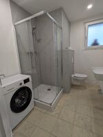 Badezimmer/ Dusche / Waschmaschine Badezimmer/ Dusche / Waschmaschine