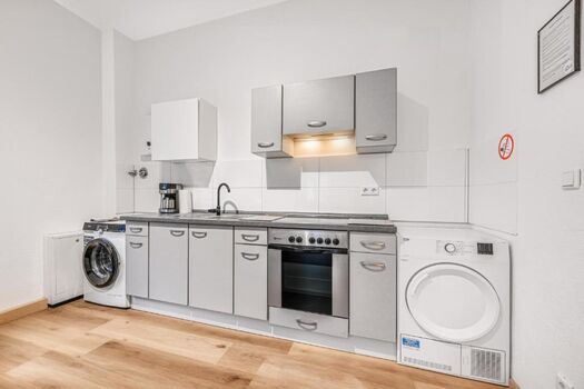 ATLAS Living Duisburg | Monteurwohnung | Bis 7 Personen | Einzelbetten | Bild 2 ATLAS Living Duisburg | Monteurwohnung | Bis 7 Personen | Einzelbetten | Bild 2