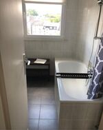 Wohnung 1: Bad mit Badewanne Wohnung 1: Bad mit Badewanne
