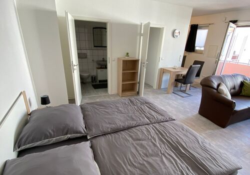 DHP Apartments Picture 4 DHP Apartments Picture 4