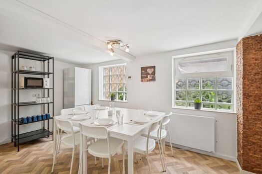 -DS-RENT- Monteurshaus in Guntersblum | bis 6 Pers | Balkon Bild 2 -DS-RENT- Monteurshaus in Guntersblum | bis 6 Pers | Balkon Bild 2