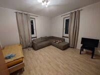 2 mit einem Einzelbett, einer Couch (ausklappbar)und einem Doppelbett 2 mit einem Einzelbett, einer Couch (ausklappbar)und einem Doppelbett
