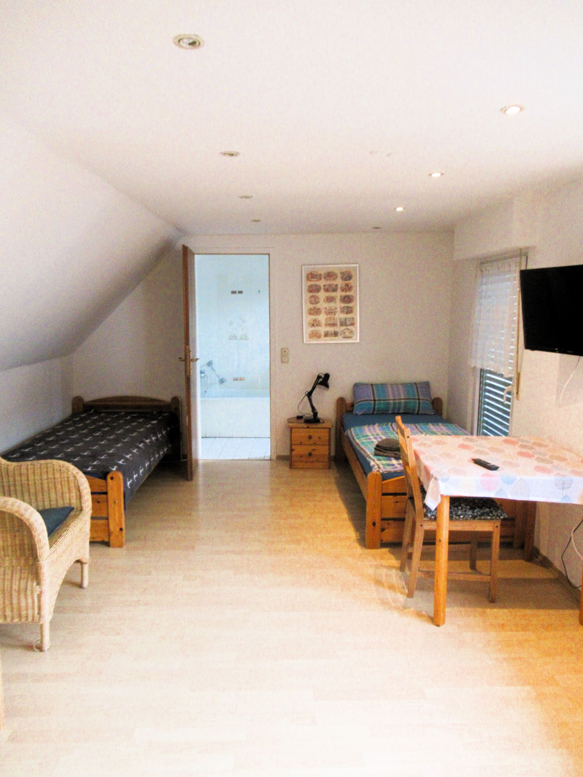 Gästezimmer mit Bad Gästezimmer mit Bad