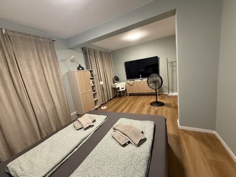 Luxus-Monteurwohnung Achern Zentrum – bis 6 Personen, Dachte Zdjęcie 3 Luxus-Monteurwohnung Achern Zentrum – bis 6 Personen, Dachte Zdjęcie 3