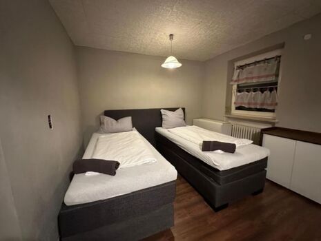 Große 4-Zimmer-Unterkunft in München für bis zu 9 Personen Bild 2 Große 4-Zimmer-Unterkunft in München für bis zu 9 Personen Bild 2