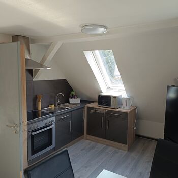 Wohn-Esszimmer mit Küche Wohn-Esszimmer mit Küche