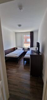 Zentral gelegen, gut ausgestattete Mitarbeiterunterkünfte. Bild 1 Zentral gelegen, gut ausgestattete Mitarbeiterunterkünfte. Bild 1