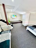 200 m² Wohnung Verl NEU!!! 2-Bäder/2 WC`s/5 Schlafzimmer Picture 16 200 m² Wohnung Verl NEU!!! 2-Bäder/2 WC`s/5 Schlafzimmer Picture 16