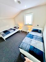 200 m² Wohnung Verl NEU!!! 2-Bäder/2 WC`s/5 Schlafzimmer Picture 14 200 m² Wohnung Verl NEU!!! 2-Bäder/2 WC`s/5 Schlafzimmer Picture 14