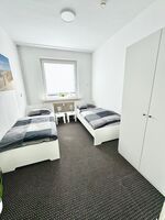 200 m² Wohnung Verl NEU!!! 2-Bäder/2 WC`s/5 Schlafzimmer Picture 10 200 m² Wohnung Verl NEU!!! 2-Bäder/2 WC`s/5 Schlafzimmer Picture 10
