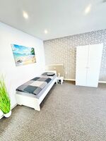 200 m² Wohnung Verl NEU!!! 2-Bäder/2 WC`s/5 Schlafzimmer Picture 15 200 m² Wohnung Verl NEU!!! 2-Bäder/2 WC`s/5 Schlafzimmer Picture 15