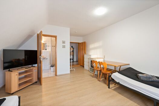 Monteurzimmer Zimmer mit eigenem Bad/WC. Gemeinschaftsküche Bild 5 Monteurzimmer Zimmer mit eigenem Bad/WC. Gemeinschaftsküche Bild 5