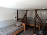 Zimmer 2 EG 3 Einzelbetten Zimmer 2 EG 3 Einzelbetten