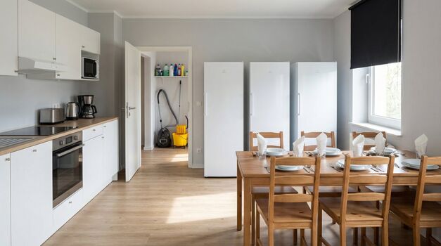 MH16 / TOMASZ-LIVING in OBERHAUSEN - Viel Platz + Balkon Bild 5 MH16 / TOMASZ-LIVING in OBERHAUSEN - Viel Platz + Balkon Bild 5