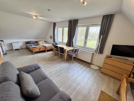 AKTUELL FREI: Wohnung 2–6 Personen. WLAN+Parkplatz+Einzelb.+Kochmögl. Bild 4 AKTUELL FREI: Wohnung 2–6 Personen. WLAN+Parkplatz+Einzelb.+Kochmögl. Bild 4