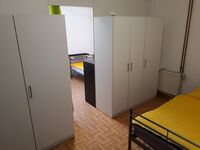 3-Zi-Whg frei, sep. Whg an Fa., Gruppen ab 15 E Bild 19 3-Zi-Whg frei, sep. Whg an Fa., Gruppen ab 15 E Bild 19
