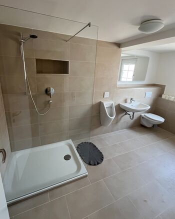 Zimmer in Neckarwestheim - praktisch und preiswert Bild 2 Zimmer in Neckarwestheim - praktisch und preiswert Bild 2