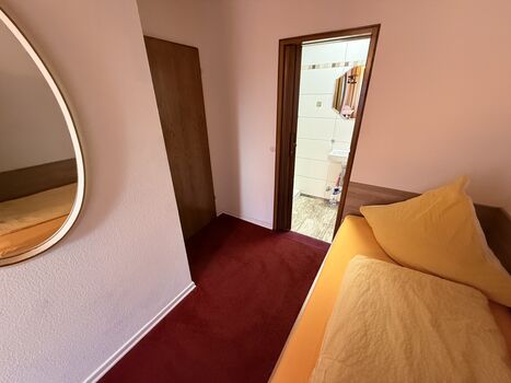 Monteurzimmer/Ferienwohnung in Dingolshausen – an B286 Picture 3 Monteurzimmer/Ferienwohnung in Dingolshausen – an B286 Picture 3