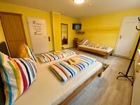 Mehrbettzimmer Mehrbettzimmer