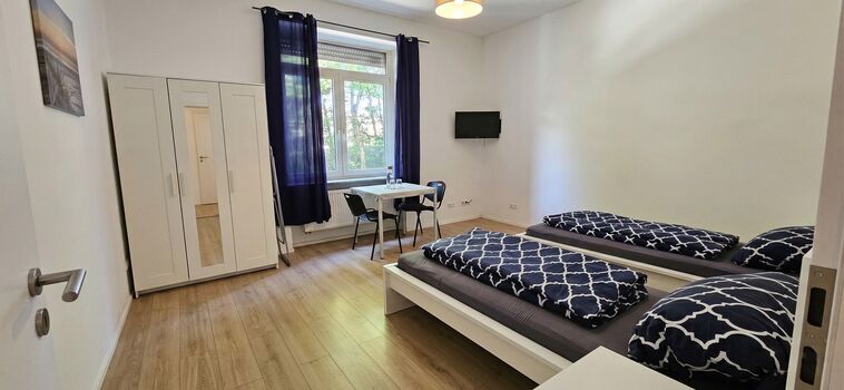 Frankfurter Bett | Highspeed-WLan |2-50 Personen | Einzelbetten Frankfurter Bett | Highspeed-WLan |2-50 Personen | Einzelbetten