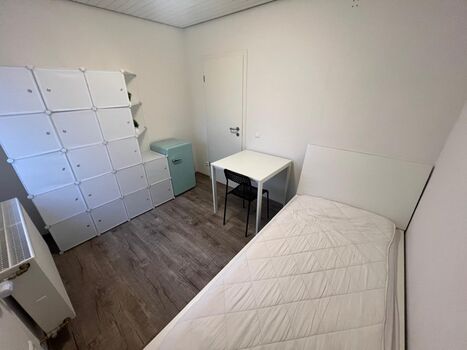 Monteurzimmer / WG Zimmer in Schönaich - ohne Kaution!