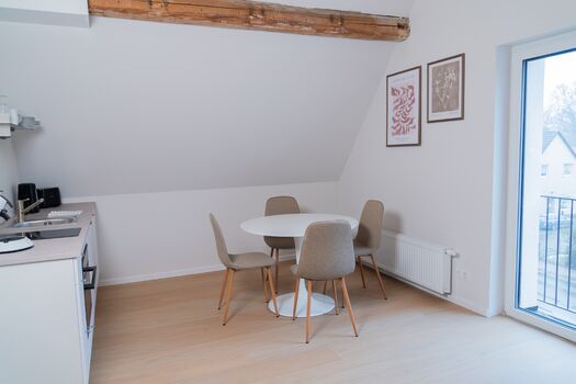 Top eingerichtet | Einzelbetten | Parken u. WLAN | 1-2 Zi Bild 4