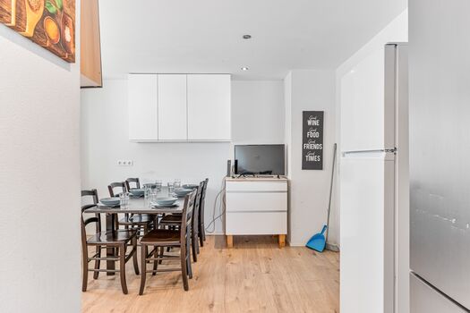 NEU Monteurhaus in Nürtingen, WiFi, Smart TV, Waschmaschine Bild 4