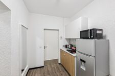 NEU Apartmenthaus für Monteure in Hanau WIFI PARKING Bild 3