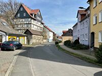 Straßenansicht Eingang