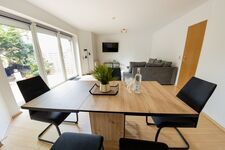 Großes Haus mit viel Platz und Parkplätzen Zdjęcie 2