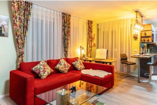 Nahe Airport BER: Science Adlershof/ Studio Berlin