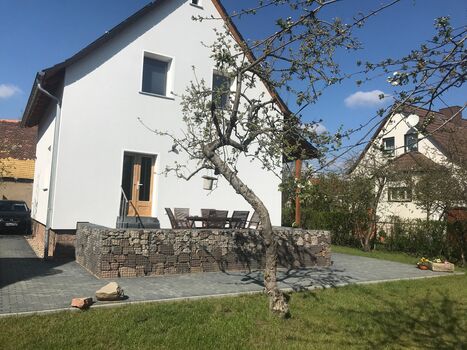 Großes Haus mit eigenem Parkplatz für 7 Personen Bild 1