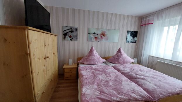 3 Raum Fewo Seegraben, 2Schlafzimmer, Wohnzimmer, Küche, Bad Picture 3