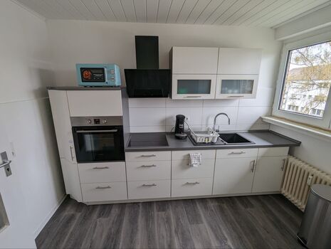 Moderne 3-Zimmer-Wohnung + Gäste-WC, Vollbad, WaMa, SpüMa,TV Obrázok 2