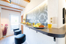 Orange Suite Steinen Picture 19