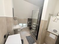 Große helle Wohnung in Top Lage! Bild 11